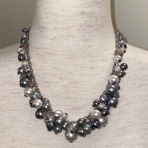 Chic Pearl Cluster Necklace in Silver and Gray